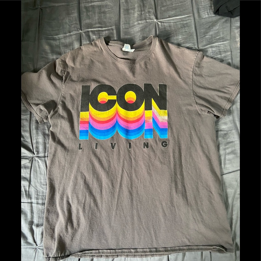 Old clothes I’m no longer into